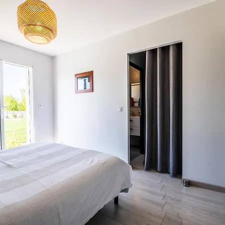 Bungalow Confortable Avec Piscine Coursac