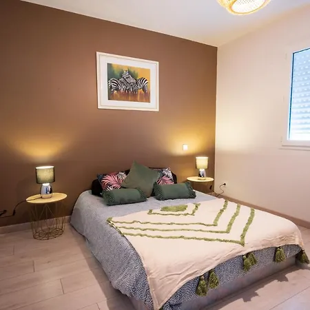 Bungalow Confortable Avec Piscine * Coursac