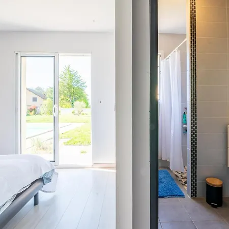 Bungalow Confortable Avec Piscine * Coursac