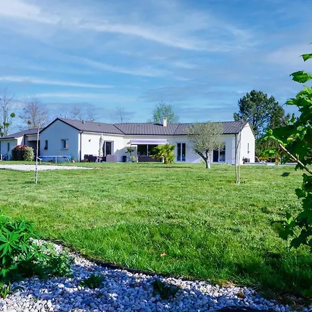 Bungalow Confortable Avec Piscine * Coursac
